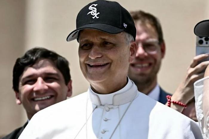 El Papa León XIV sorprende con gorra de los 