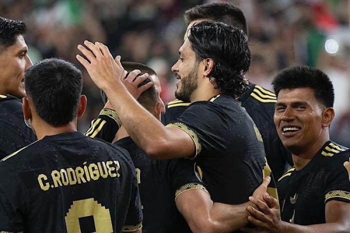  México debuta con triunfo ante República D