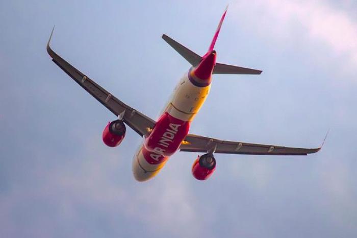 Vuelo de Air India regresa de emergencia en H