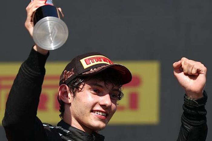 Kimi Antonelli brilla en Canadá y hace histo