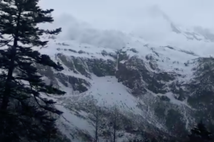 Avalancha sorprende a excursionistas en China: impactante video se vuelve viral