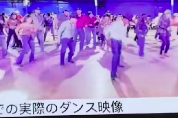 Mexicano enseña a estudiantes japoneses a bailar ¨Payaso de Rodeo¨