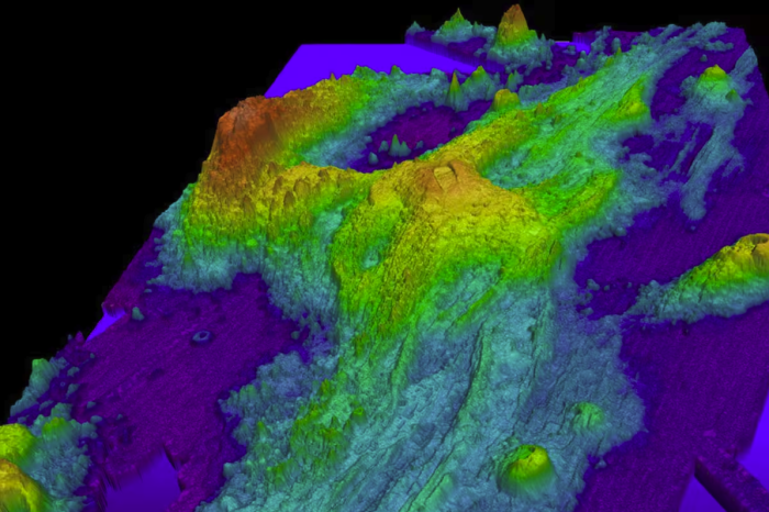Enorme volcán submarino podría hacer erupción pronto