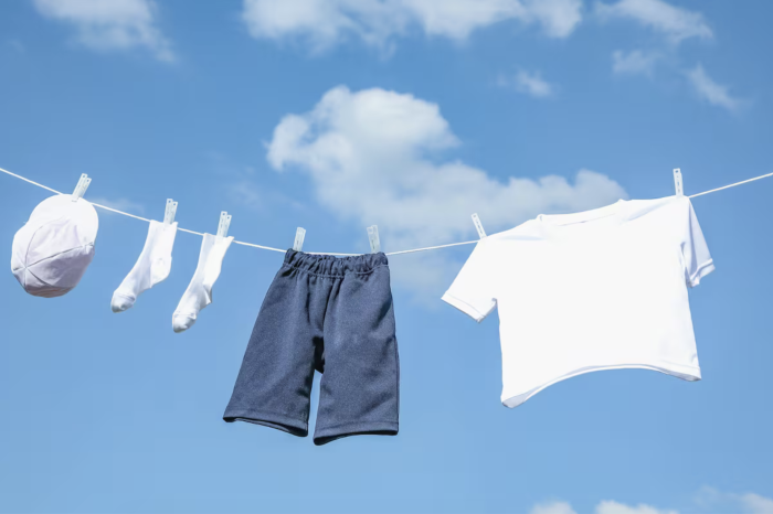 Cómo eliminar manchas de maquillaje de la ropa: métodos caseros y eficaces