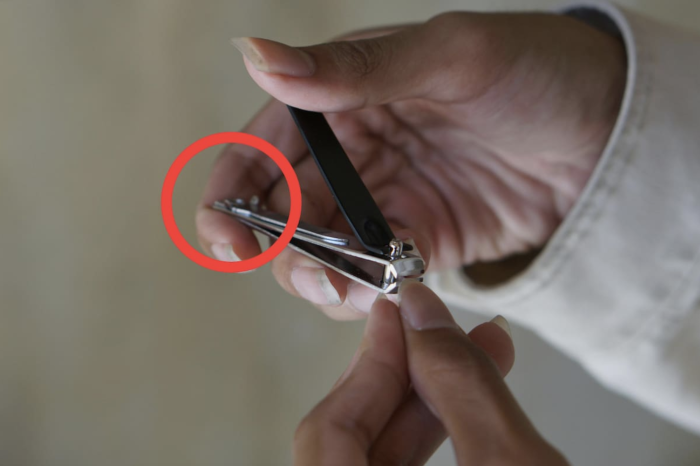 Cuál es la función del pequeño agujero del cortaúñas y cómo sacarle mayor provecho