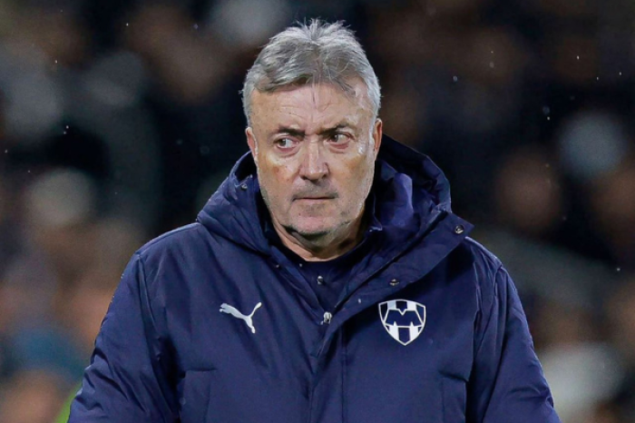 Rayados despide a Domènec Torrent tras derrota ante Cruz Azul