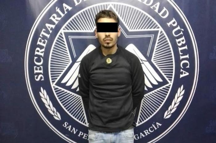 Detiene Policía de San Pedro a hombre mientras robaba una motocicleta