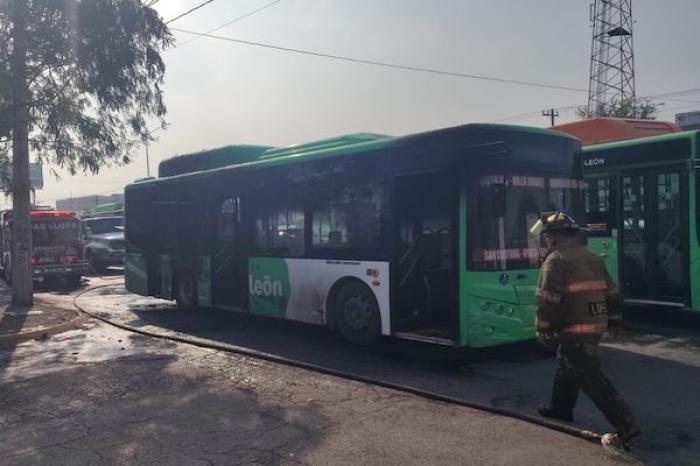 Se incendia camión urbano de la Ruta 68 en G