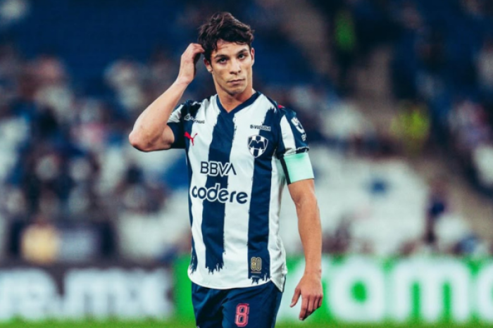 Óliver Torres no jugará el Clásico Regio 1