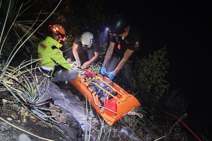 Rescatan a senderista lesionada en el Pico Ho