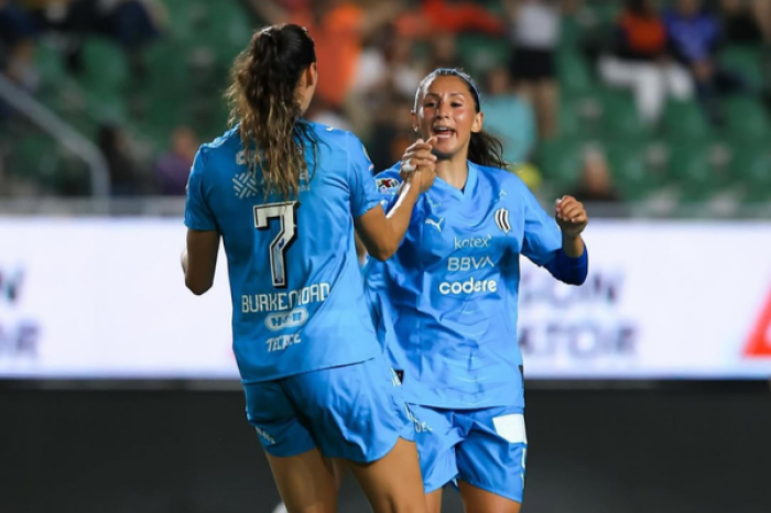 Rayadas vencen 2-0 a Mazatlán Femenil y aseg