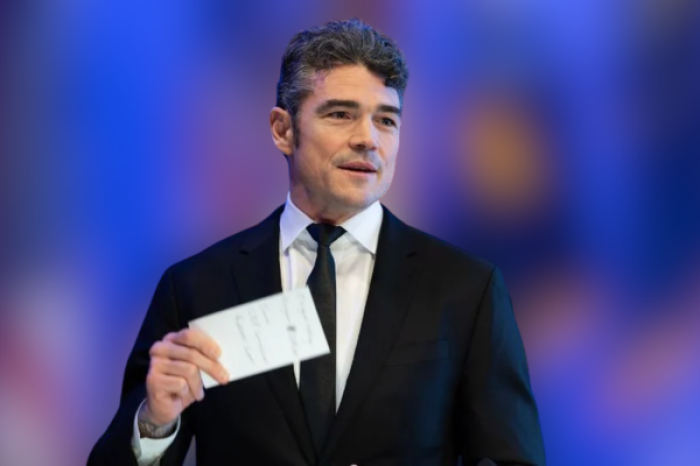 Renuncia director del Centro contra el Terror